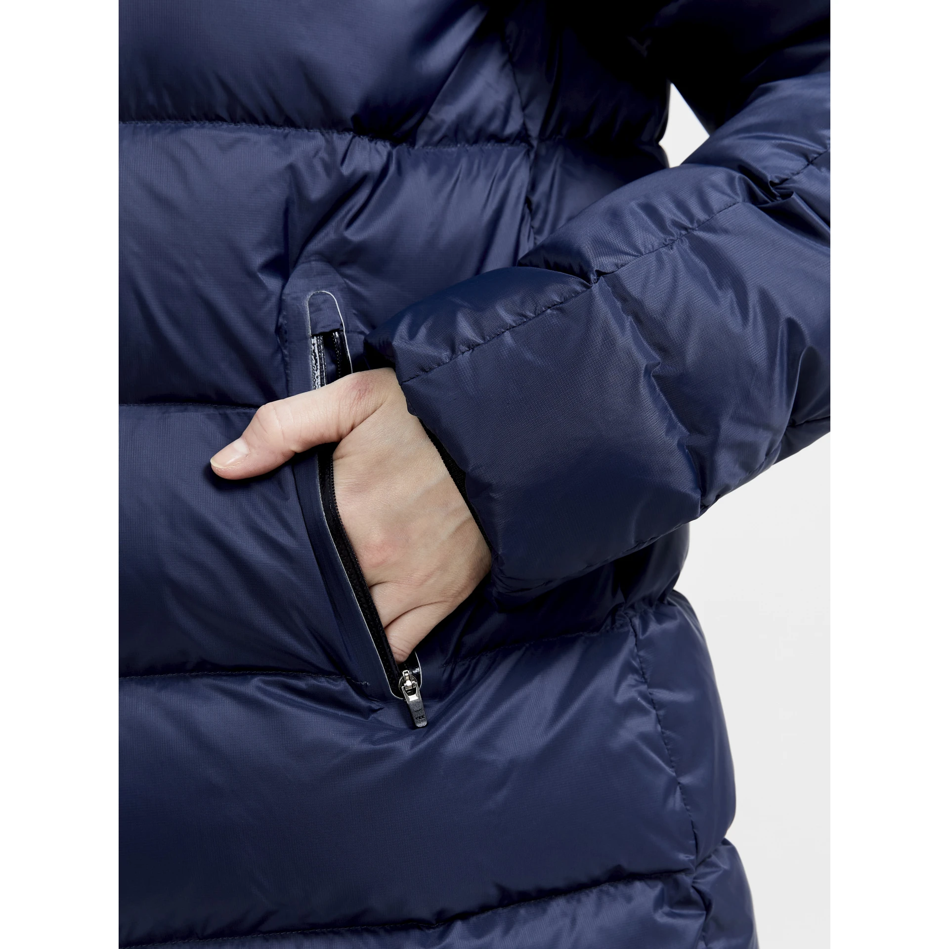 CRAFT ADV_Explore_Down_Jacket_W 1911633 396000 BLAZE