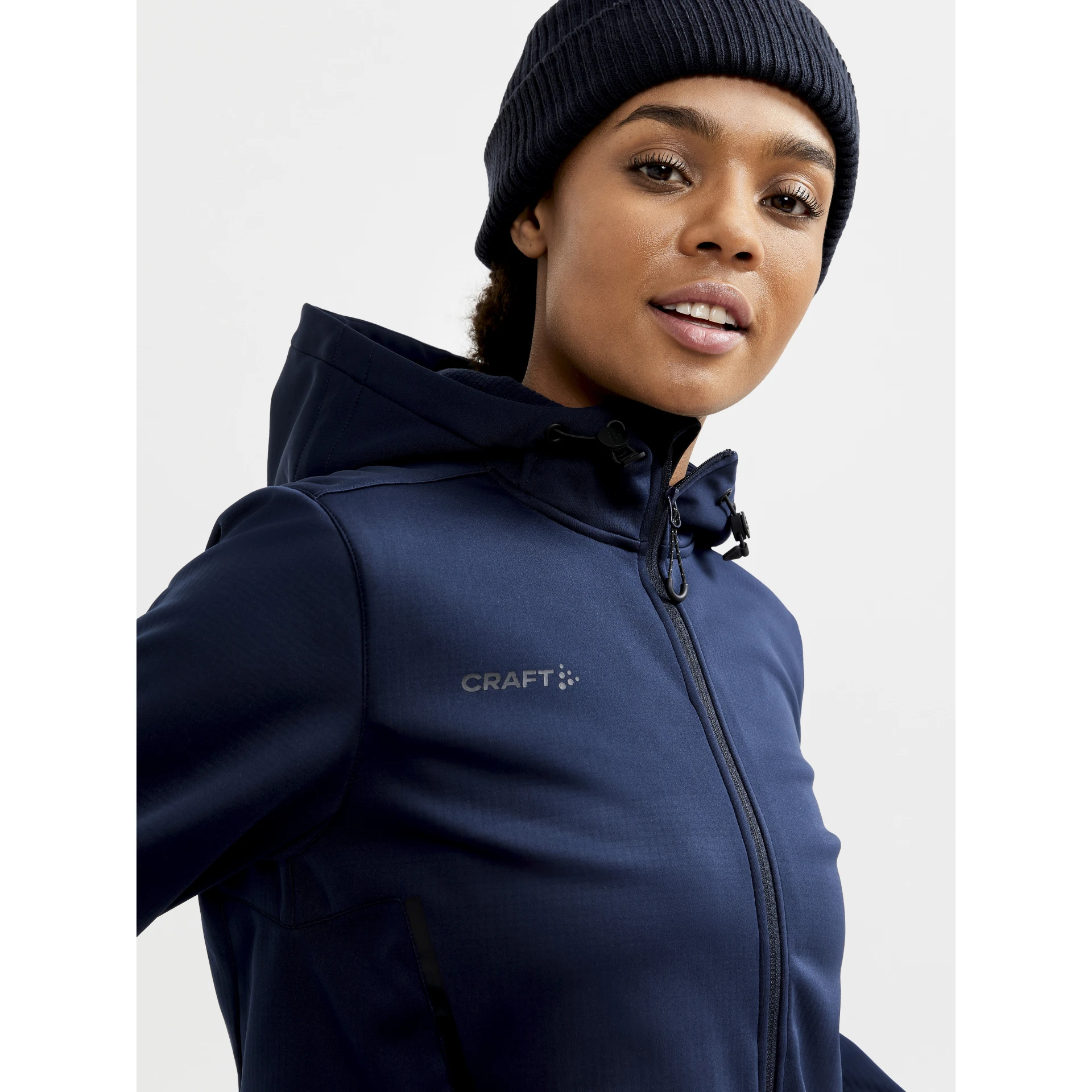 CRAFT ADV_Explore_Soft_Shell_Jacket_W 1910993 396000 BLAZE