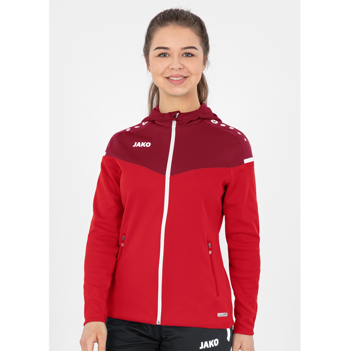 JAKO Kapuzenjacke_Champ_20 6820D 01 rot/weinrot