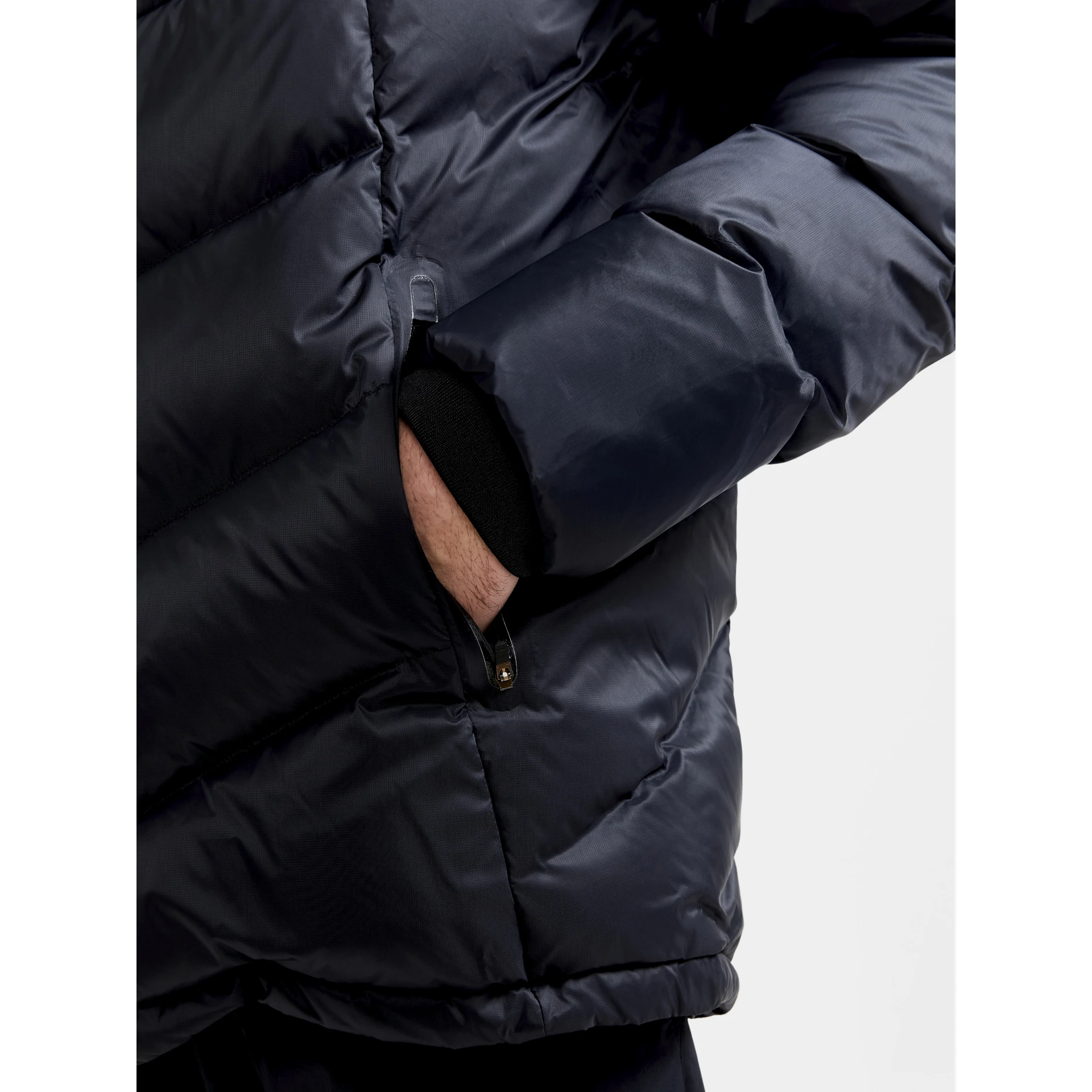 CRAFT ADV_Explore_Down_Jacket_M 1911632 999000 BLACK