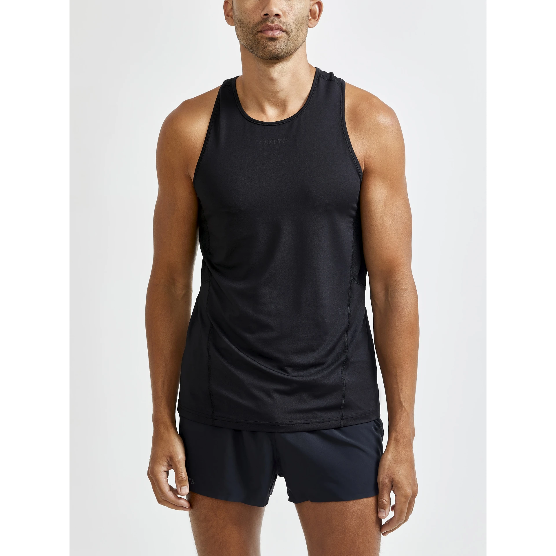 CRAFT ADV_Essence_Singlet_M 1908755 999000 BLACK