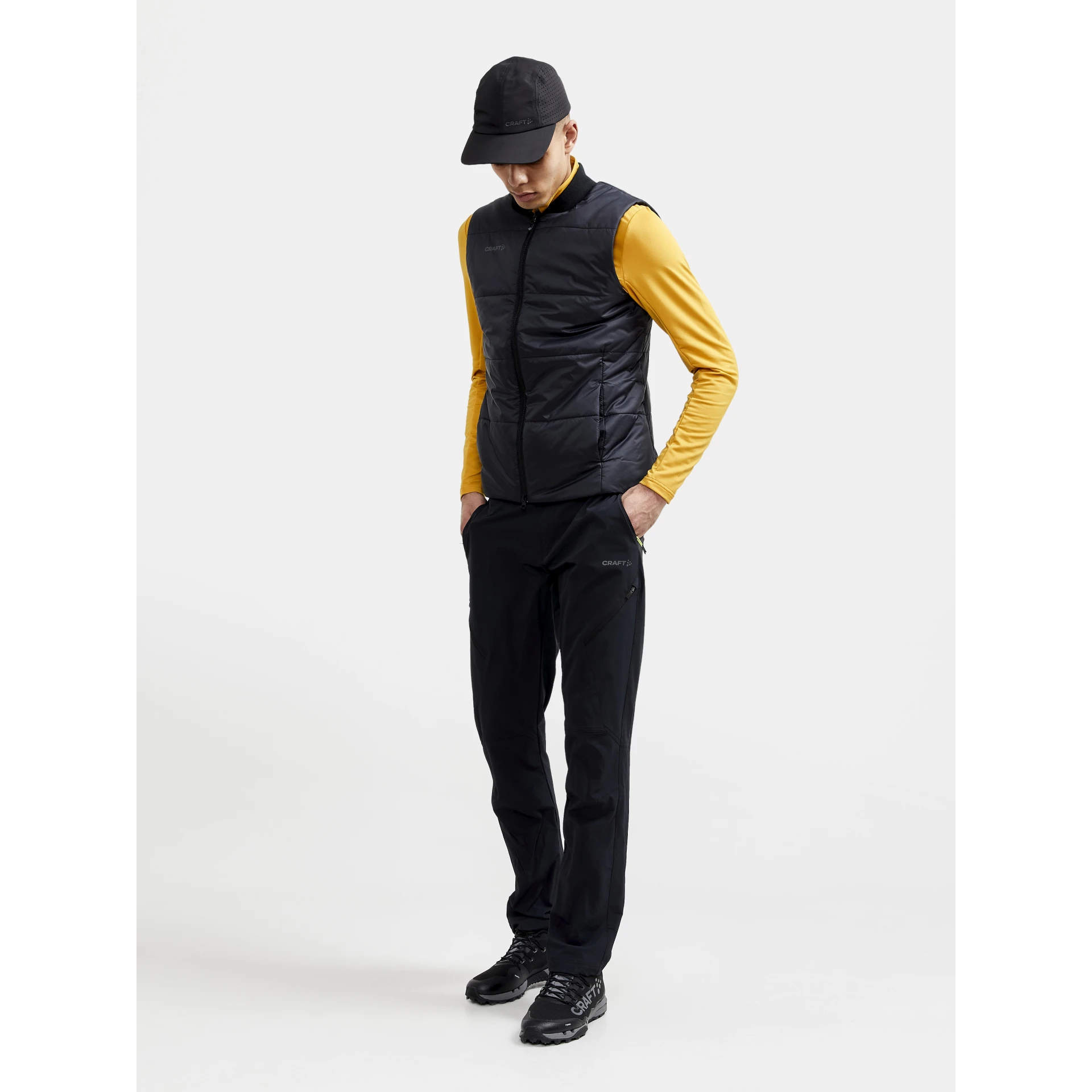 CRAFT Core_Light_Padded_Vest_M 1910986 999000 BLACK