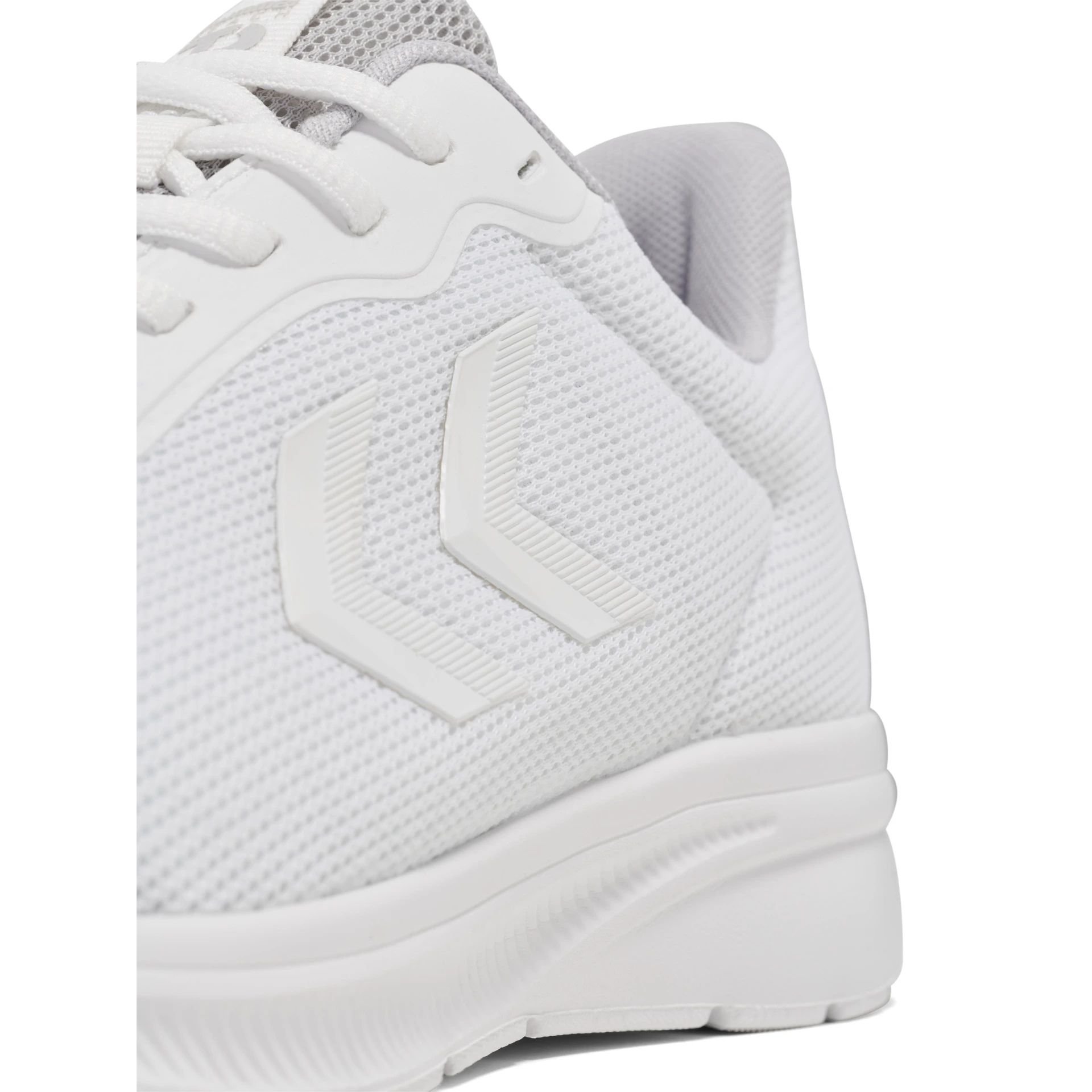 HUMMEL REACH_TR_BREATHER 225227 9001 WHITE