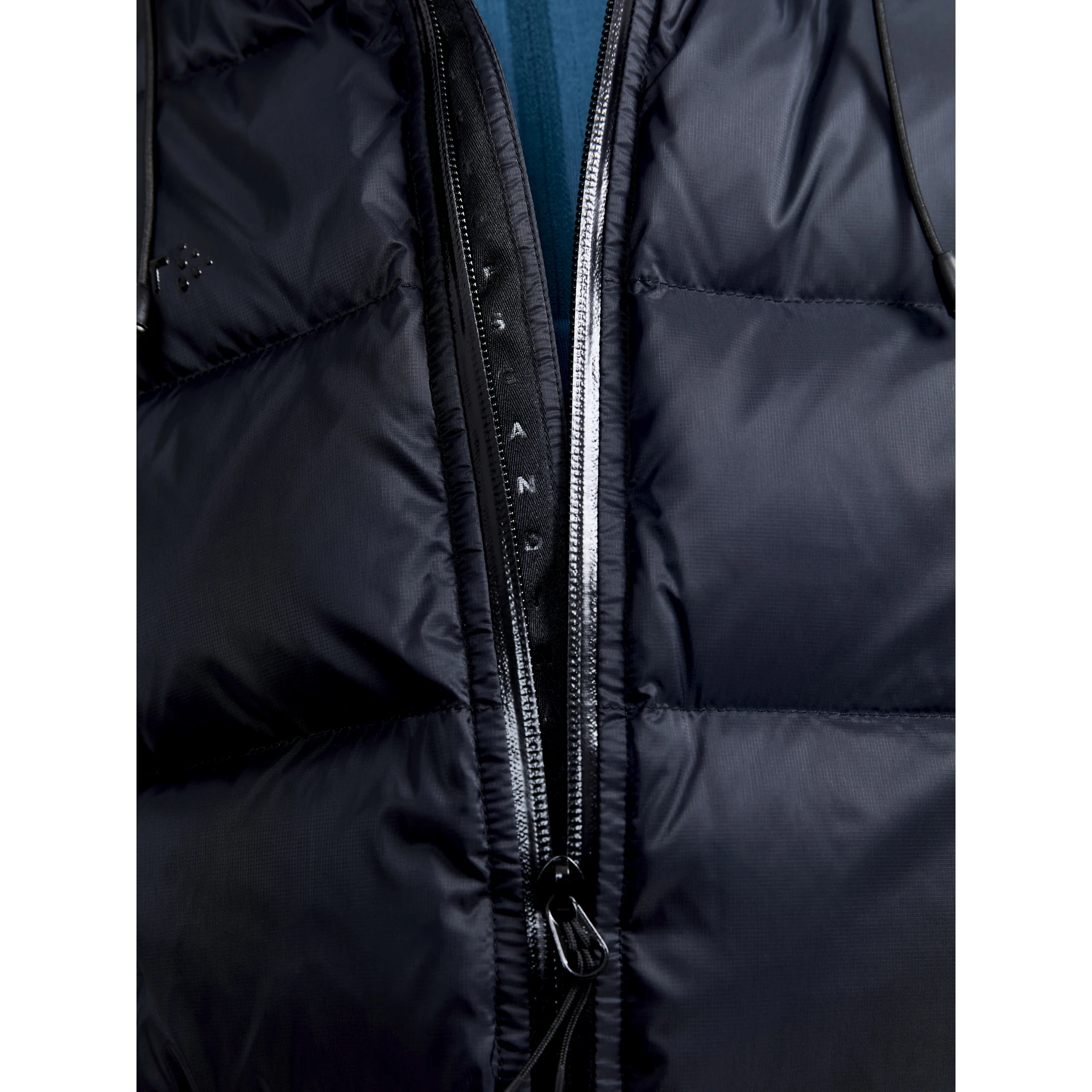 CRAFT ADV_Explore_Down_Jacket_W 1911633 999000 BLACK